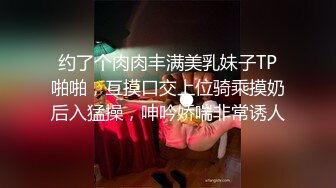 【新片速遞】  皮肤超白少妇被黑祖宗无套输出 这啪啪打桩声听着都诱惑 黑白配视角强烈 1080P高清