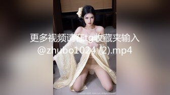 商场女厕偷拍长裙美女 看这眼神难道被发现了