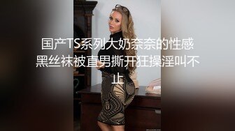 11黑衣服白口罩