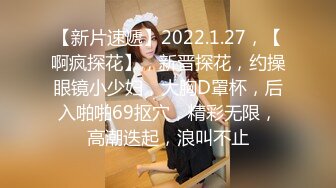 商场女厕全景偷拍性感长靴热裤美妞雪白大腚嫩穴流白带转身提裤秀A面