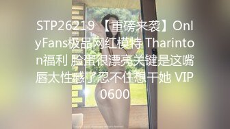 《居家摄像头破解》大叔和丰满老婆地板上啪啪不到2分钟就交货了❤️这也太快了点吧