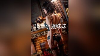 爱好摄影的老板古典主题房约了一位身材丰腴性感的公关女先拍人体写真然后鸳鸯浴回床激情肉战