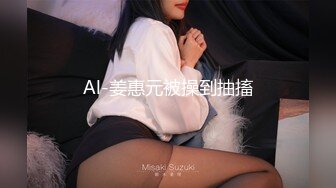 最新多位美女少妇极端贴B盗摄，小美女的白带多的吓人啊 (1)